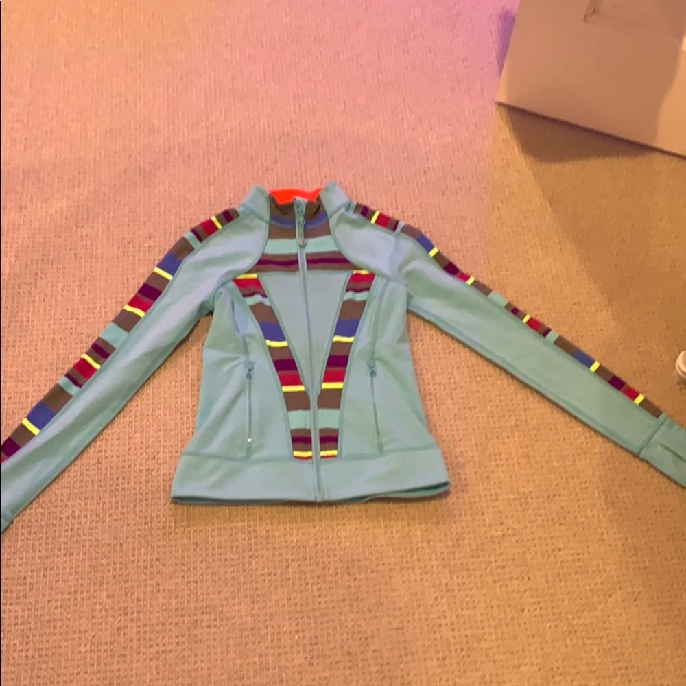 ivvivia hoodie
